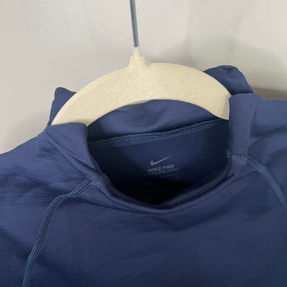 Nike Pro Hyperwarm Athletic Shirt Ombre Sleeves Mesh Detail Thumb Holes Sz Small - Picture 13 of 13